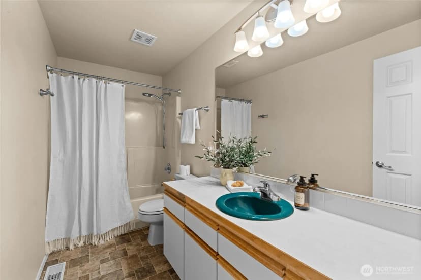 Property photo for 7814 67th Street Nw, Gig Harbor photo 28