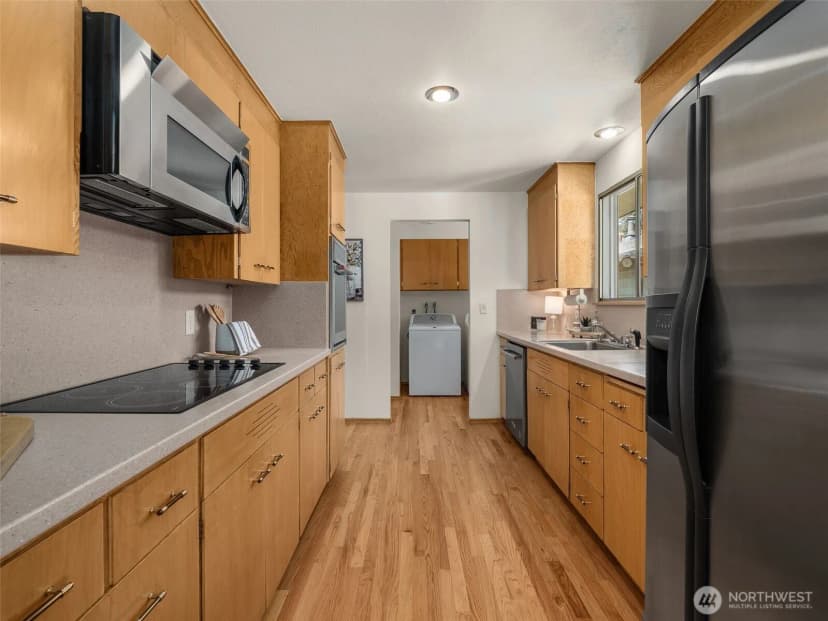 Property photo for 13316 15th Avenue Ne, Seattle photo 7
