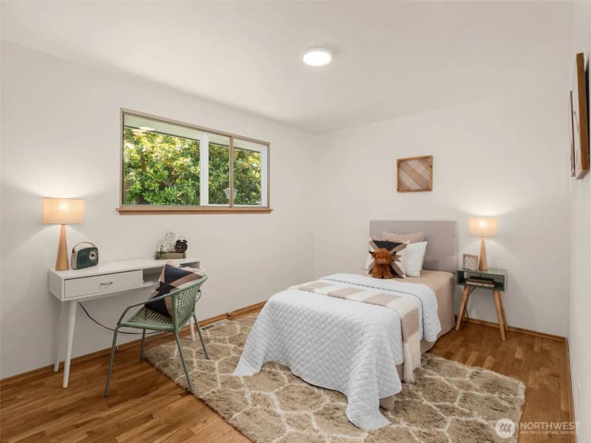 Property photo for 13316 15th Avenue Ne, Seattle photo 10