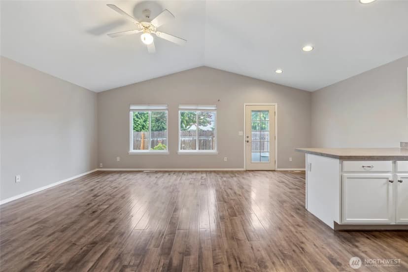 Property photo for 3421 Rosewood Street, Mount Vernon photo 4