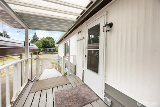 Property photo for 11522 Nisqually Park Loop Se, Olympia photo 4