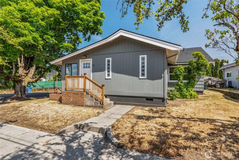 Property photo for 601 Columbia Street, Kelso photo 4