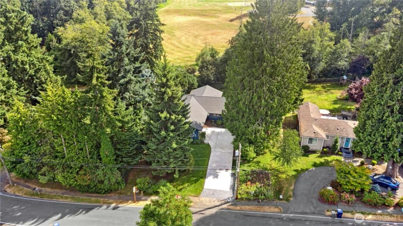 Property photo for 3110 Russet Road, Brier photo 31