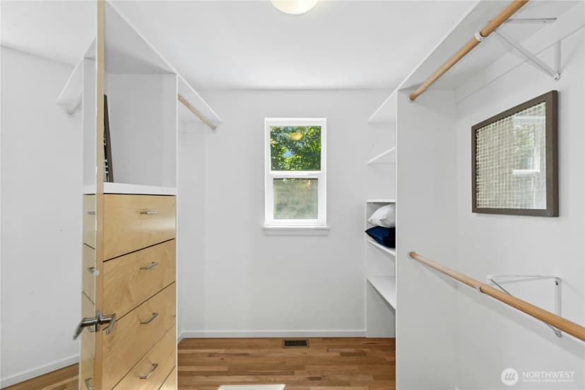 Property photo for 3110 Russet Road, Brier photo 15