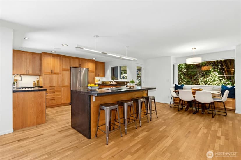 Property photo for 3110 Russet Road, Brier photo 4