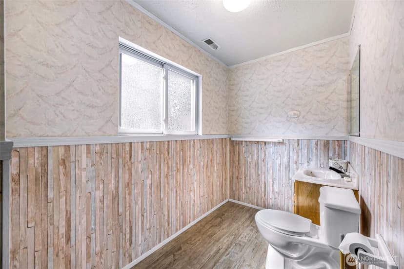 Property photo for 5925 Longdin, Ferndale photo 24