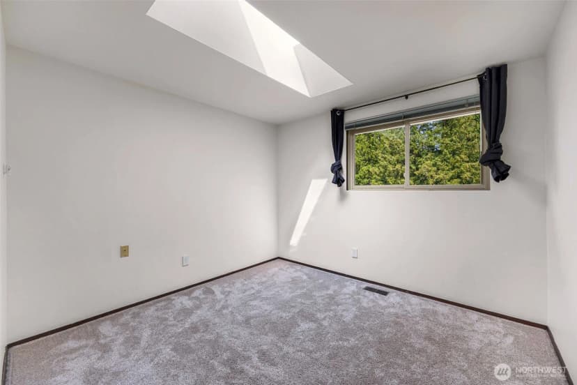 Property photo for 5925 Longdin, Ferndale photo 14