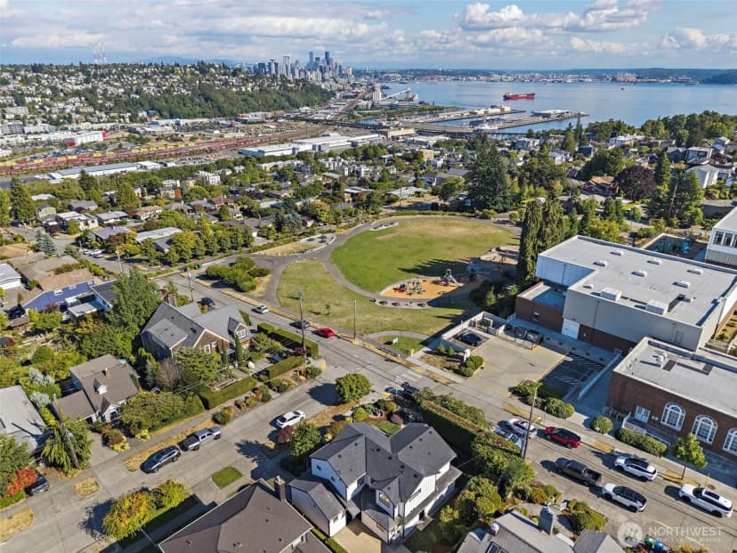 Property photo for 2700 W Smith Street, Seattle photo 37