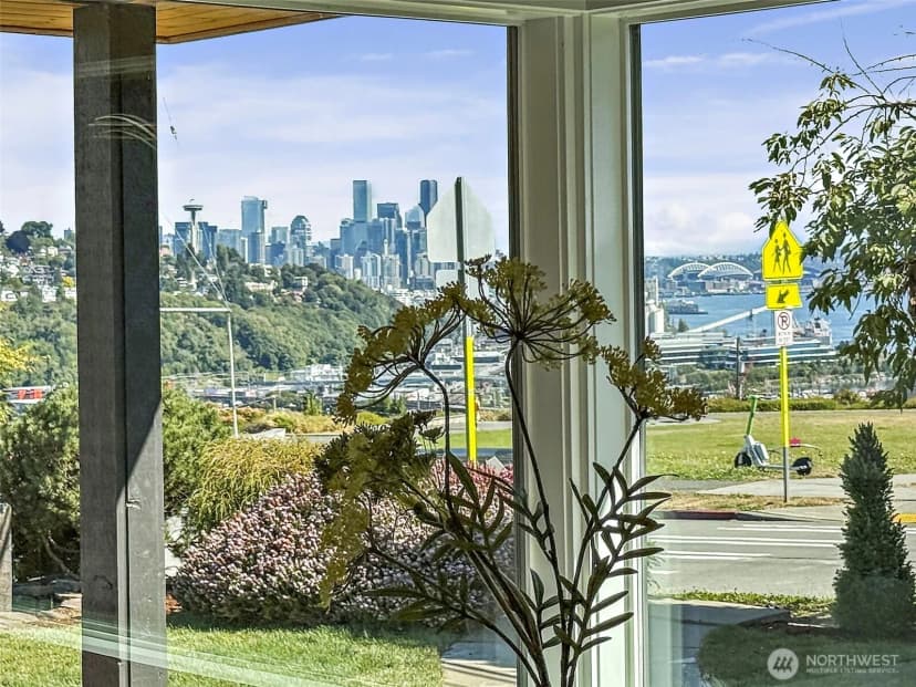 Property photo for 2700 W Smith Street, Seattle photo 15