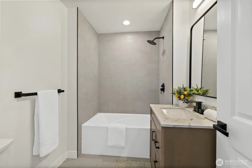 Property photo for 2700 W Smith Street, Seattle photo 31