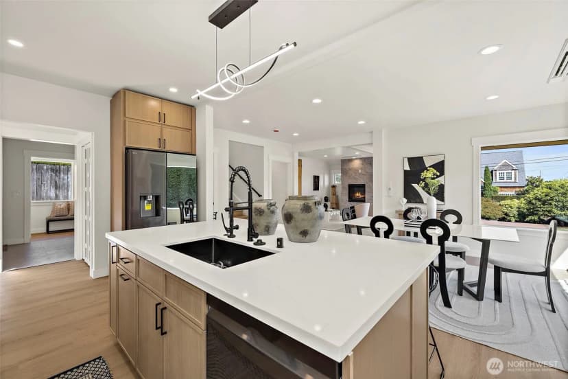 Property photo for 2700 W Smith Street, Seattle photo 11