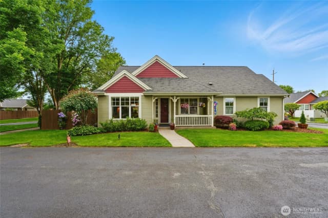 Property photo for 801 Se Larkspur Place, College Place