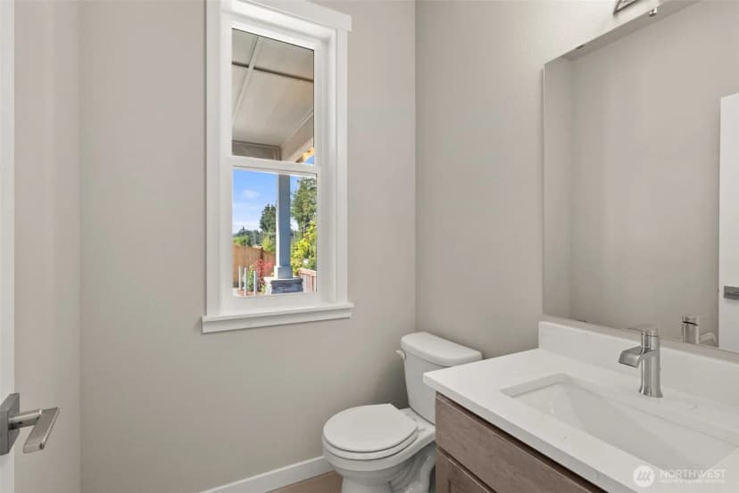 Property photo for 723 Maggee Street Se, Lacey photo 4