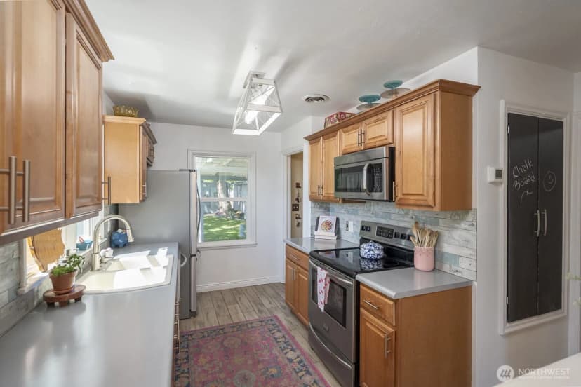 Property photo for 203 Columbia Rd, Ephrata photo 5