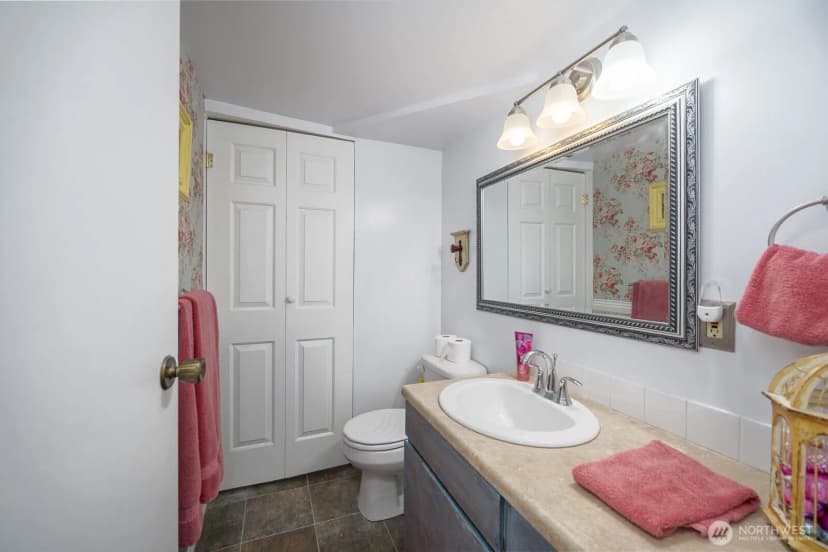 Property photo for 203 Columbia Rd, Ephrata photo 19