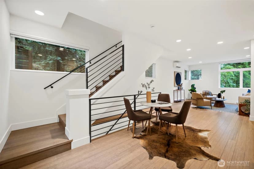 Property photo for 1505 Lakeview Boulevard E, Seattle photo 6