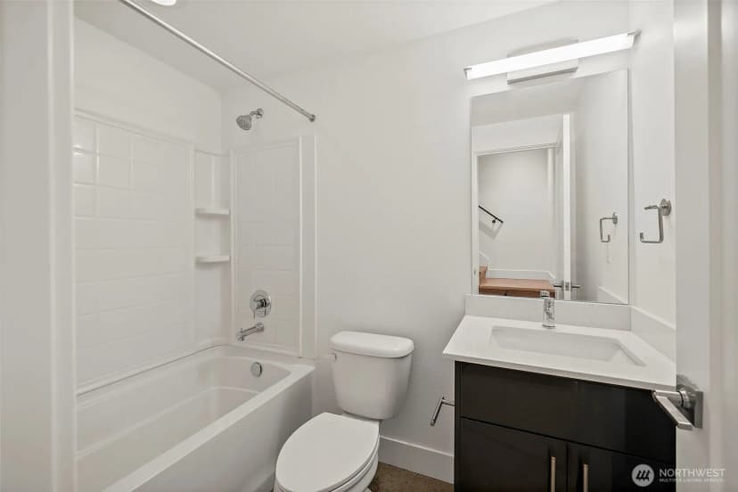 Property photo for 1505 Lakeview Boulevard E, Seattle photo 28
