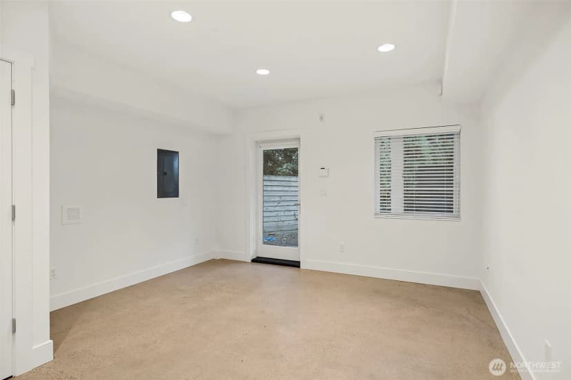 Property photo for 1505 Lakeview Boulevard E, Seattle photo 26