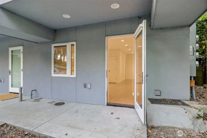 Property photo for 1505 Lakeview Boulevard E, Seattle photo 29