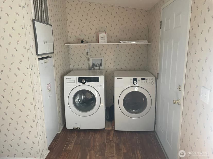 Property photo for 315 W Apple Avenue, Omak photo 12
