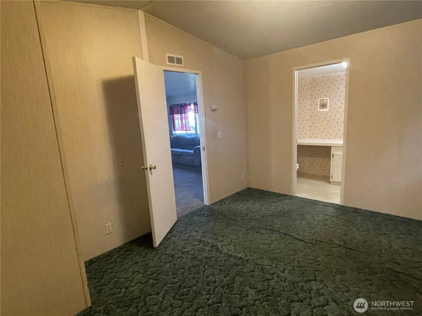 Property photo for 315 W Apple Avenue, Omak photo 13