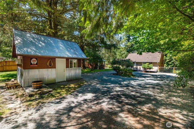 Property photo for 41649 North Shore Lane, Concrete