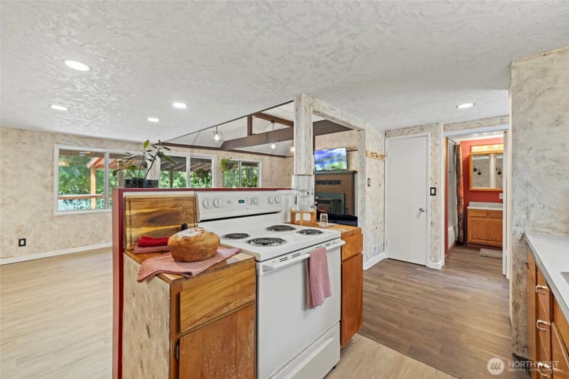 Property photo for 41649 North Shore Lane, Concrete photo 13