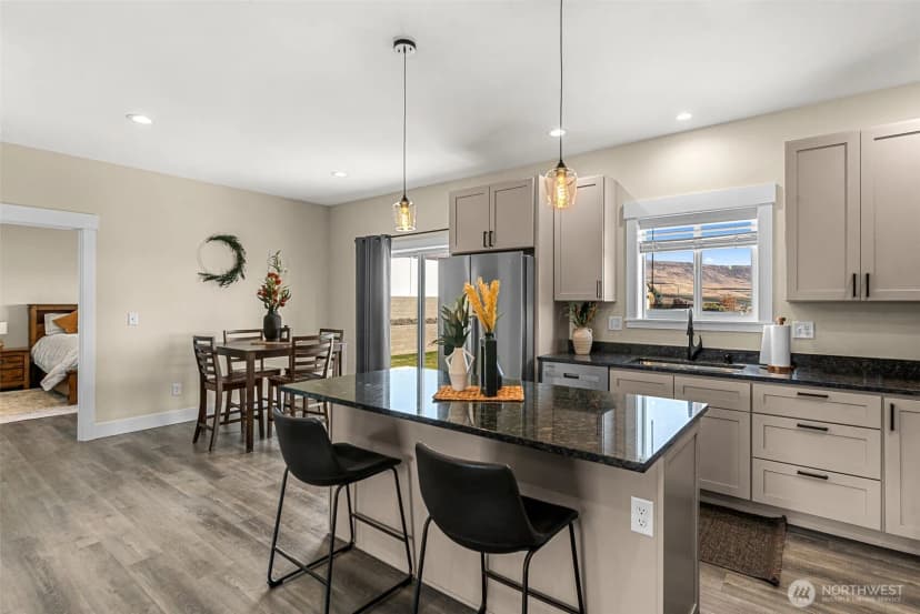 Property photo for 965 N Macaw Avenue, East Wenatchee photo 9