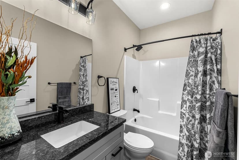 Property photo for 965 N Macaw Avenue, East Wenatchee photo 18