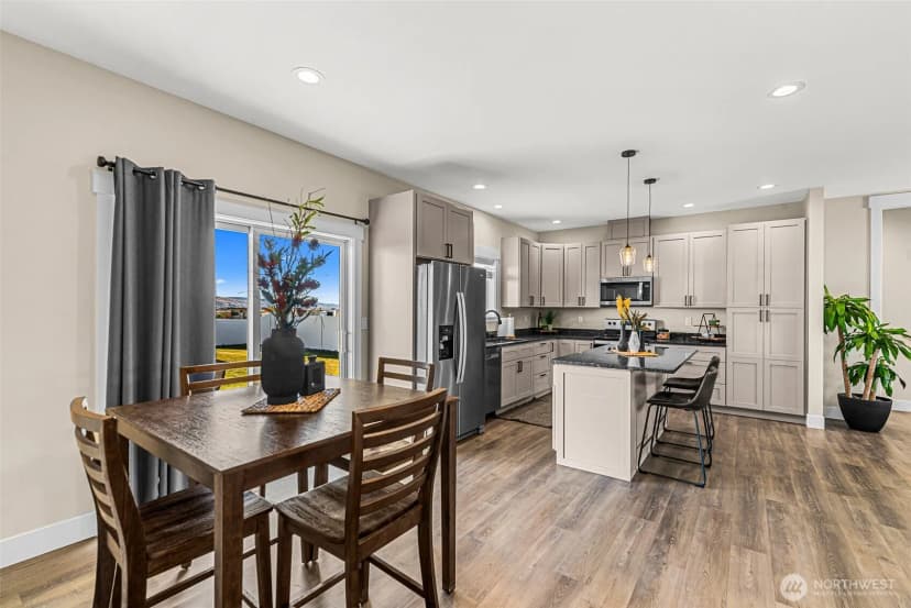 Property photo for 965 N Macaw Avenue, East Wenatchee photo 11
