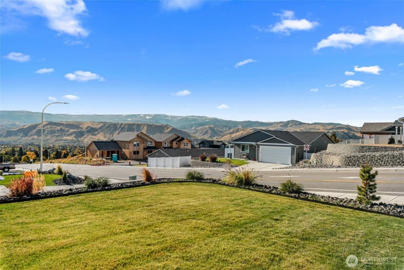 Property photo for 965 N Macaw Avenue, East Wenatchee photo 27