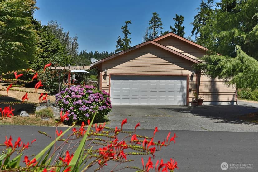 Property photo for 5772 Captain Vancouver Drive, Langley