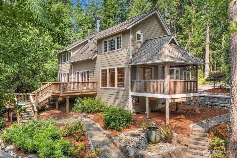 Property photo for 13310 Sw Madrona Road, Vashon photo 2