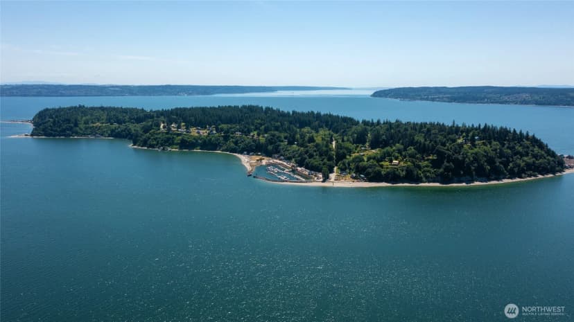 Property photo for 32 K Beach Way, Hat Island photo 16