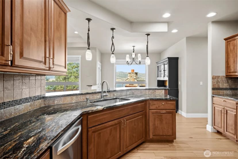 Property photo for 123 Blossom Court, Seven Bays photo 9