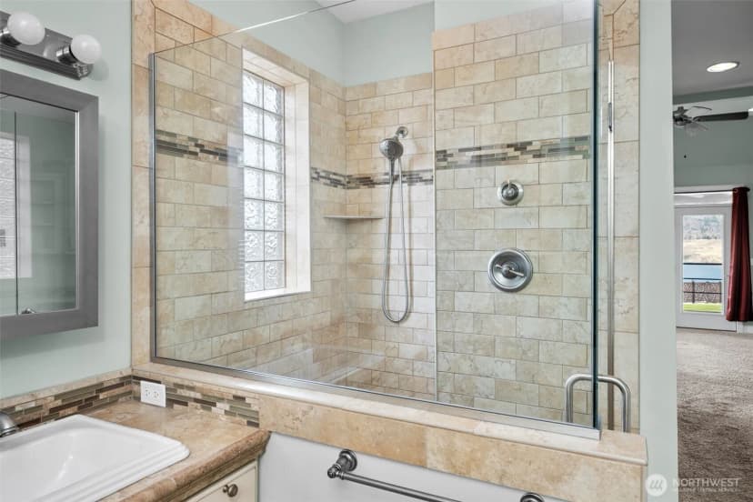 Property photo for 123 Blossom Court, Seven Bays photo 17