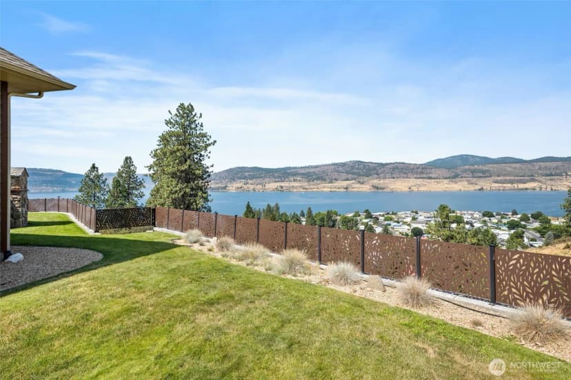Property photo for 123 Blossom Court, Seven Bays photo 34
