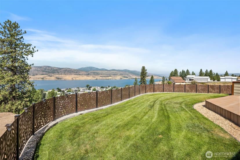 Property photo for 123 Blossom Court, Seven Bays photo 33