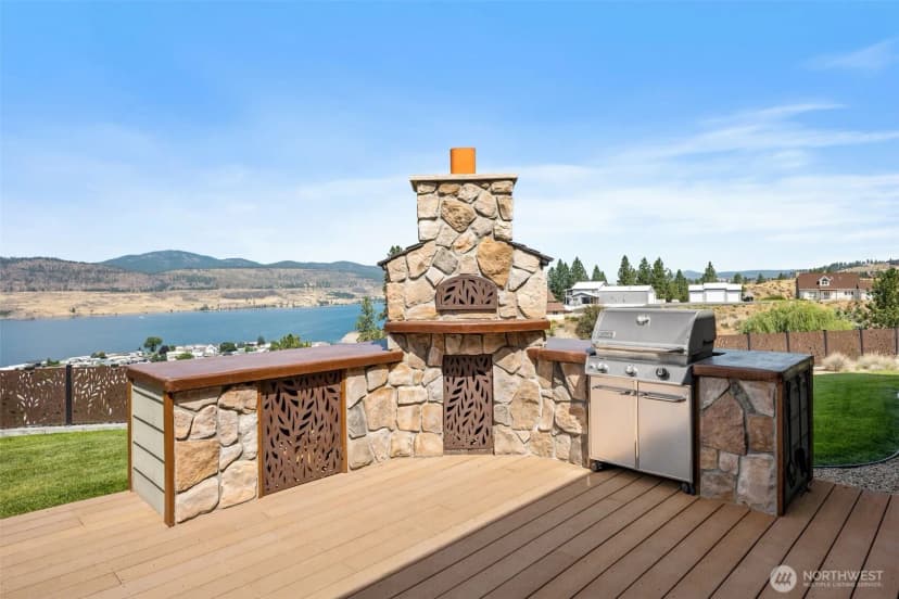 Property photo for 123 Blossom Court, Seven Bays photo 31