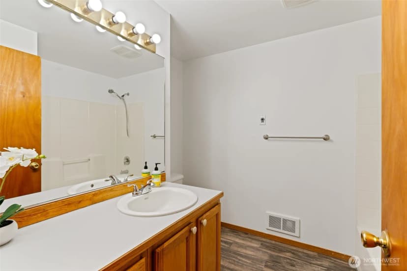 Property photo for 809 E White Birch Avenue, Ellensburg photo 14