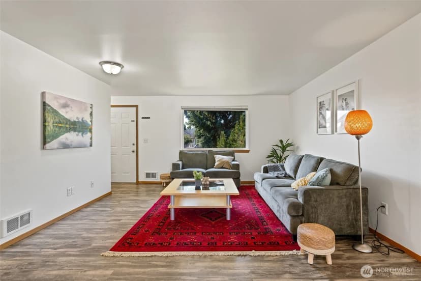 Property photo for 809 E White Birch Avenue, Ellensburg photo 5