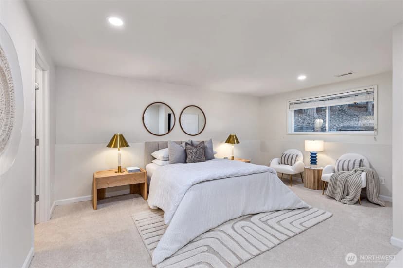 Property photo for 4025 W Lake Sammamish Pkwy Se, Bellevue photo 30