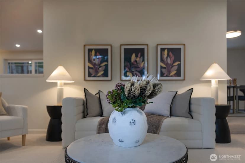 Property photo for 4025 W Lake Sammamish Pkwy Se, Bellevue photo 11