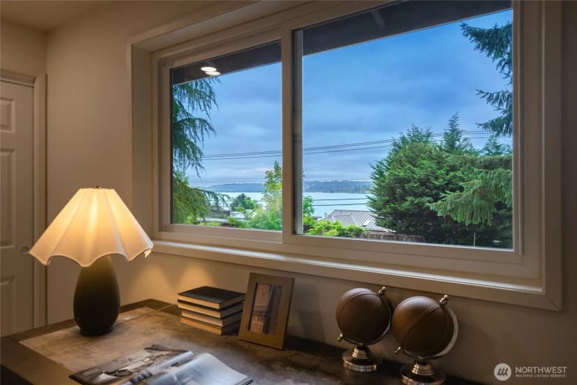 Property photo for 4025 W Lake Sammamish Pkwy Se, Bellevue photo 7