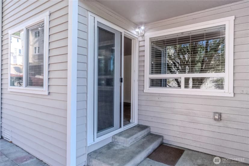 Property photo for 1626 Grant Avenue S #b-103, Renton photo 32