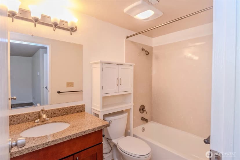 Property photo for 1626 Grant Avenue S #b-103, Renton photo 30