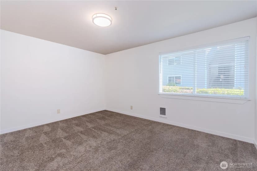 Property photo for 1626 Grant Avenue S #b-103, Renton photo 25