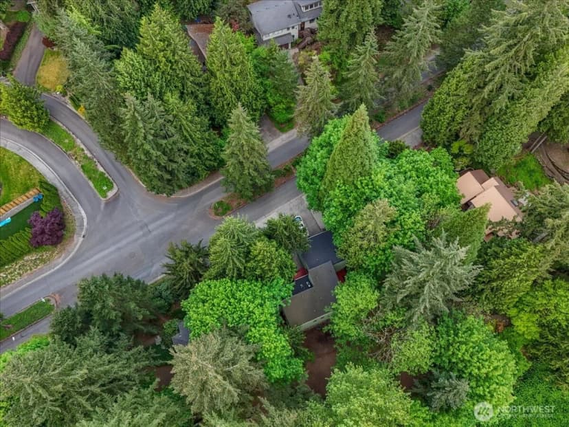 Property photo for 21827 4th Avenue Se, Bothell photo 34