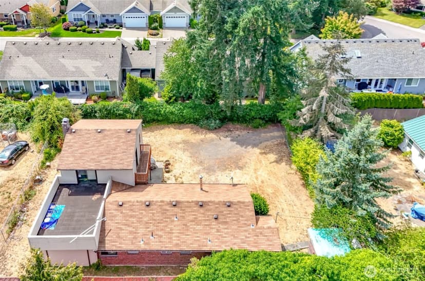 Property photo for 15421 Rose Rd Sw, Lakewood photo 4