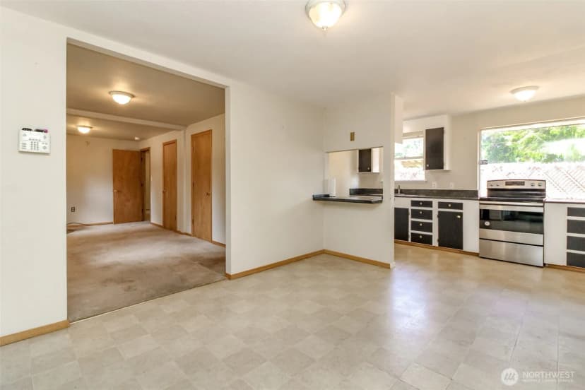 Property photo for 15421 Rose Rd Sw, Lakewood photo 13
